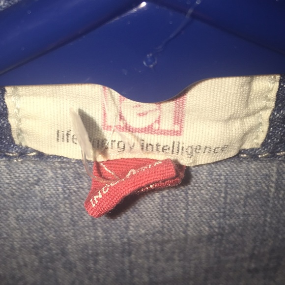 Jean button down - Picture 2 of 3